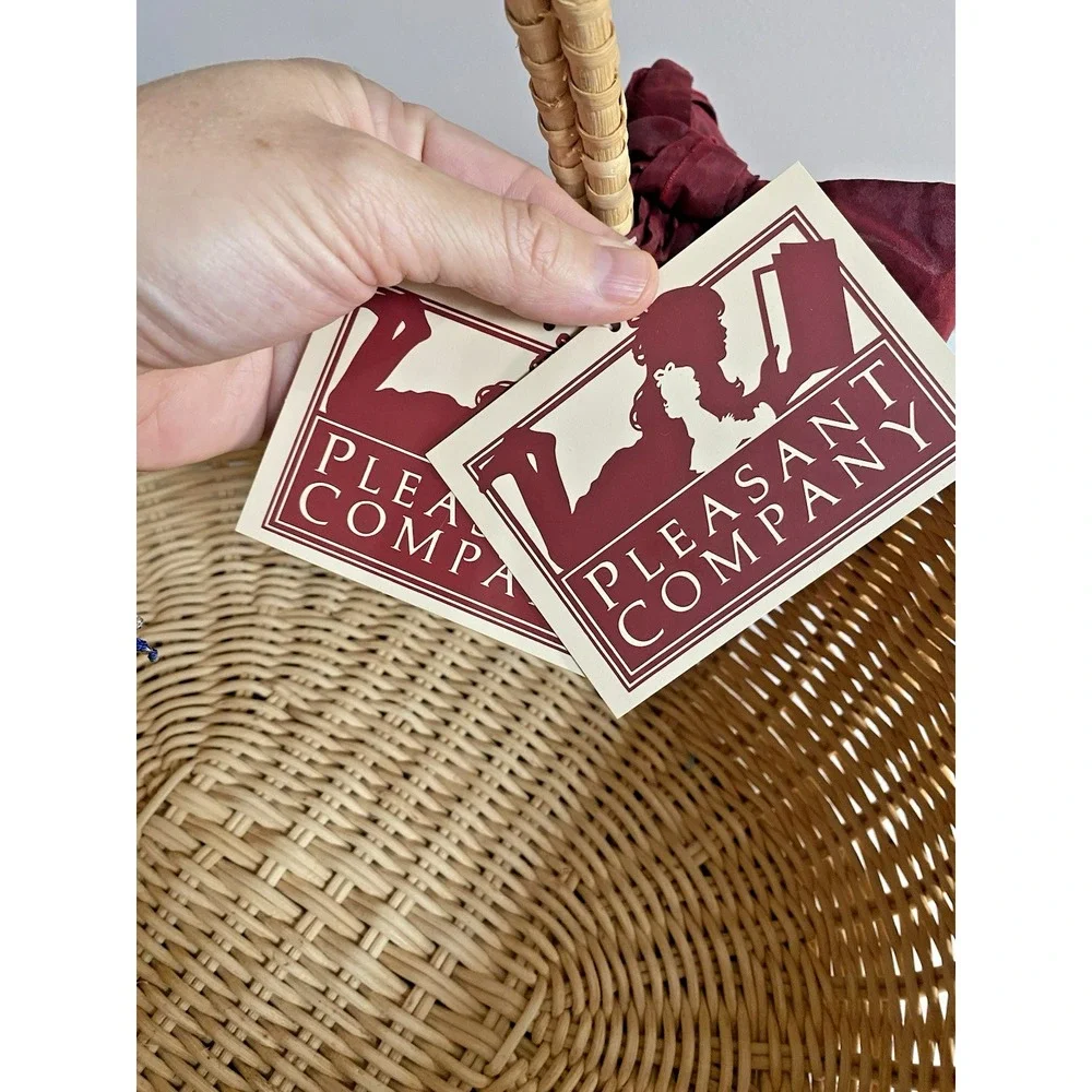 Pleasant Company American Girl‎ Wicker Basket With Tags and Bows